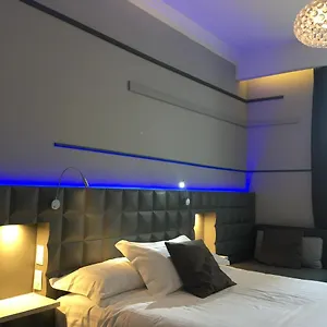 3* Affittacamere Z-archsuites