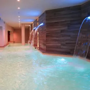 Hotel Columbia Wellness & ****